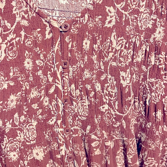 Torrid Floral Rose Table Boho Gauze Smocked VNeck Top Torrid Size 0 / Large - Picture 5 of 12